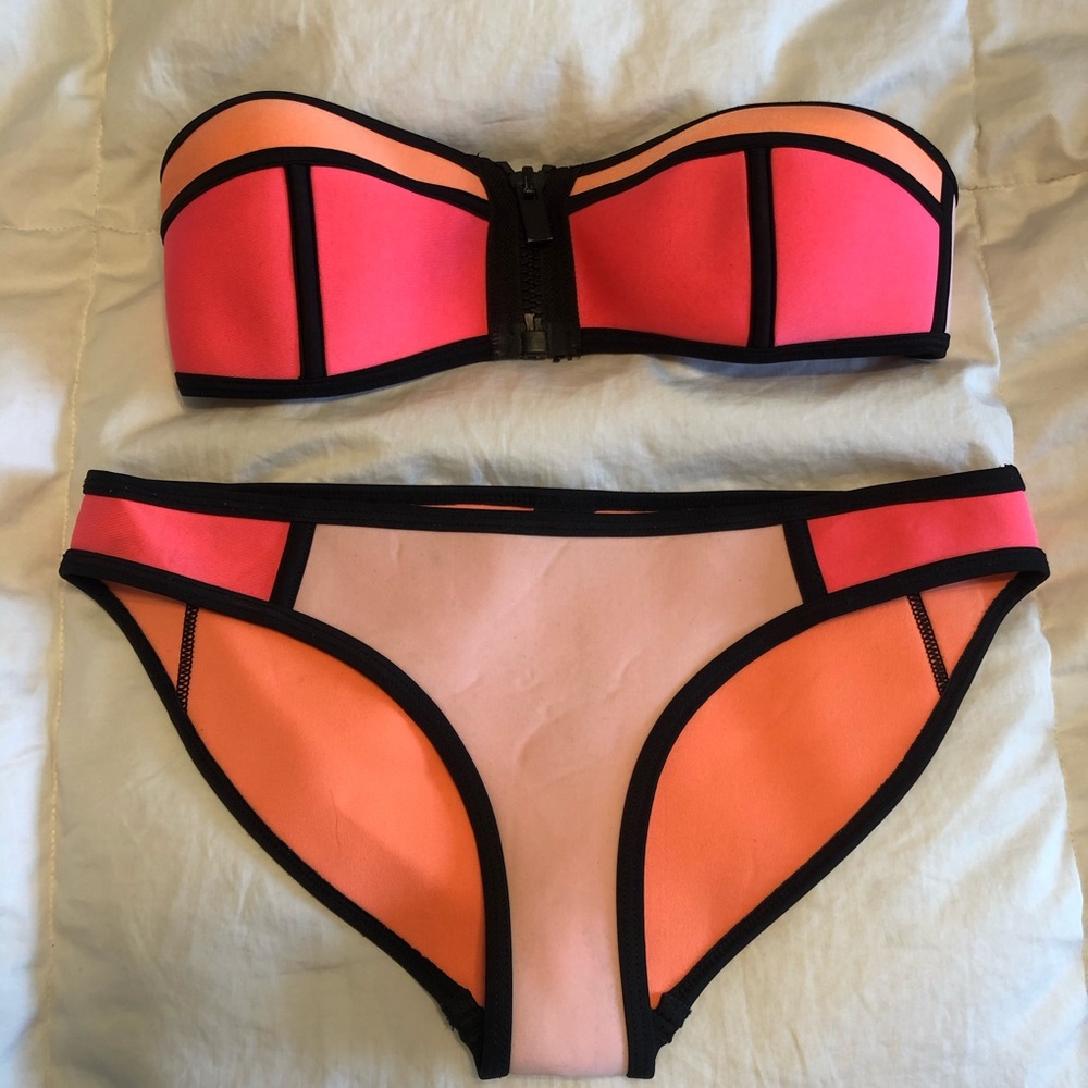 Triangl Bikini Set
